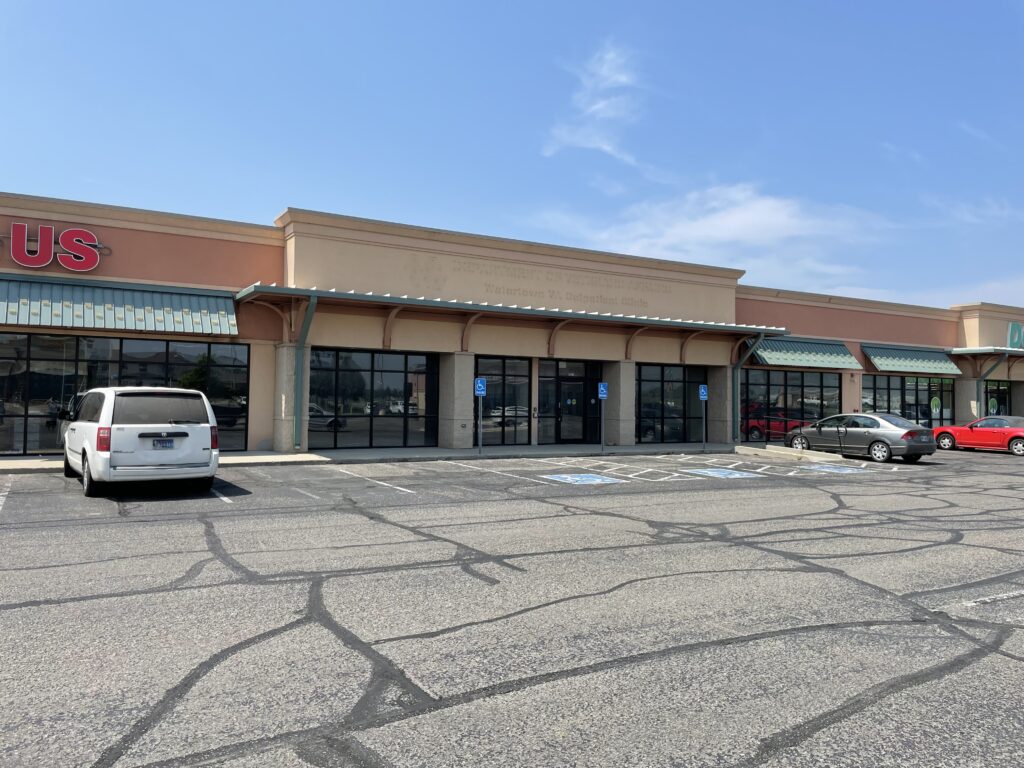 Watertown Retail Center – Willow Creek Plaza