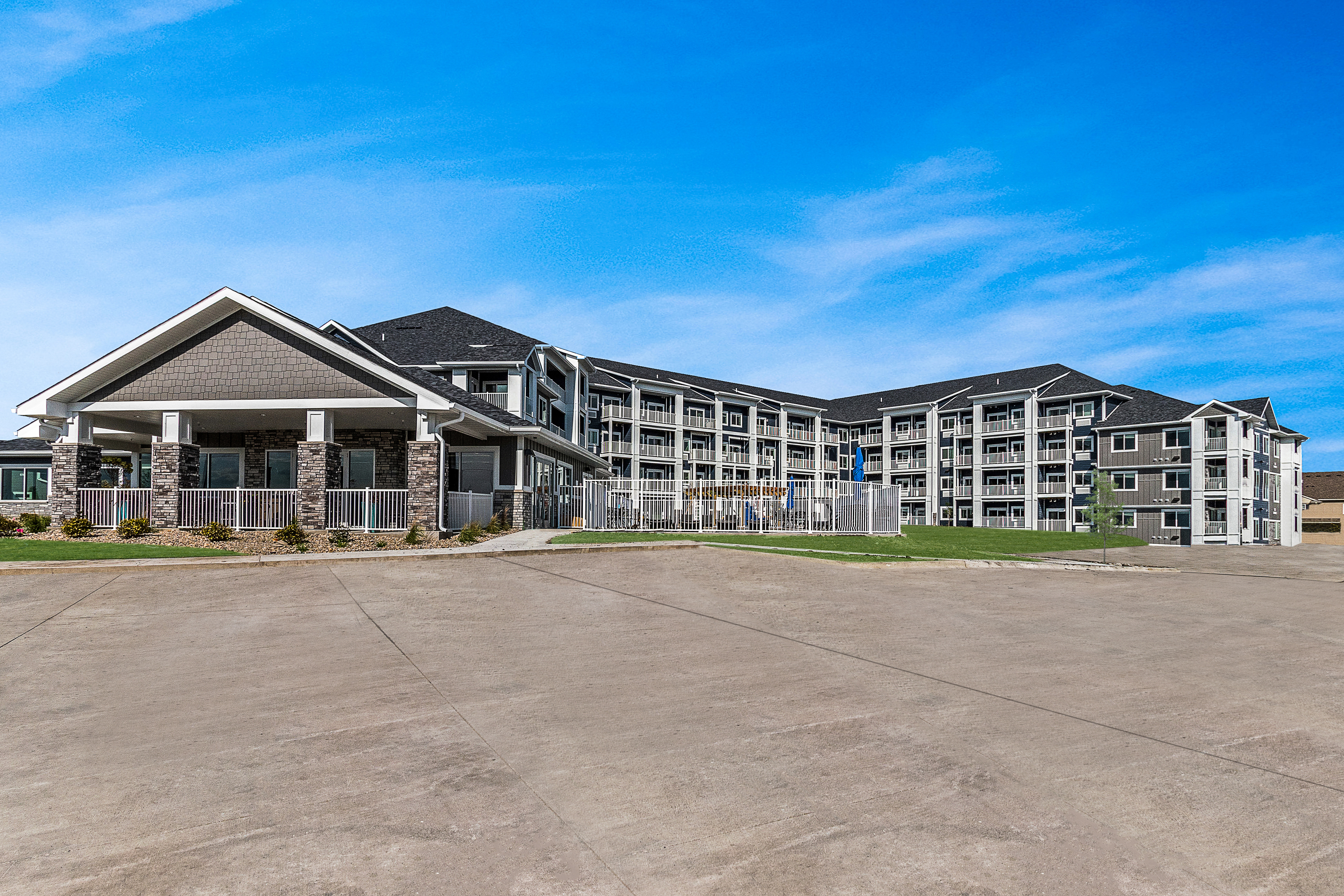 Apartments Townhomes And Lofts Lloyd Companies