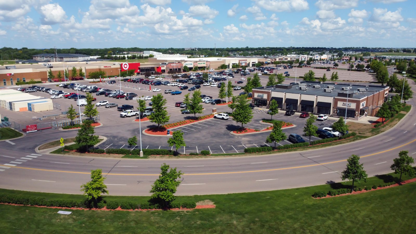 Dawley Farm Village Filling Up With New Retailers Lloyd Companies