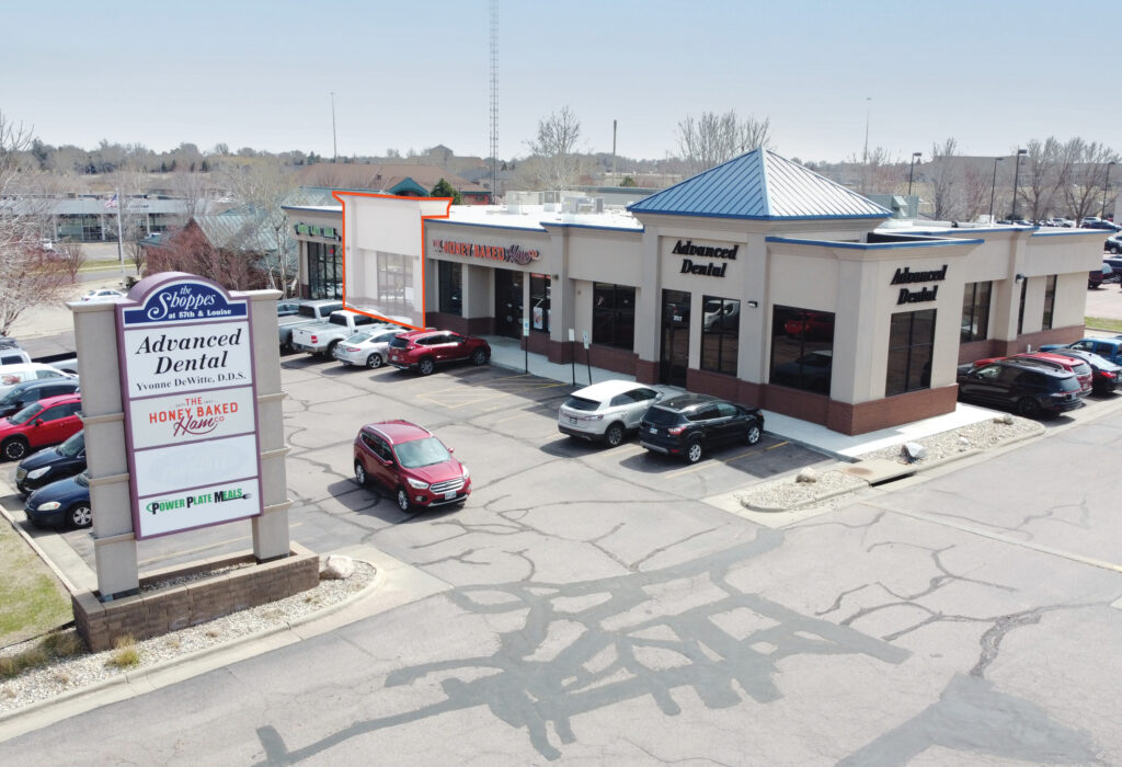 57th & Louise Retail | #3511
