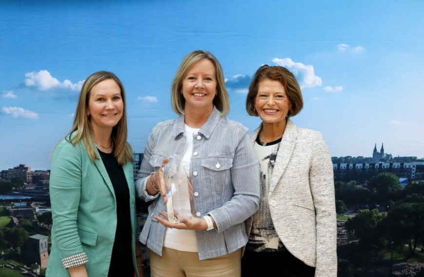Lloyd Companies Awarded Experience Sioux Falls Star Award