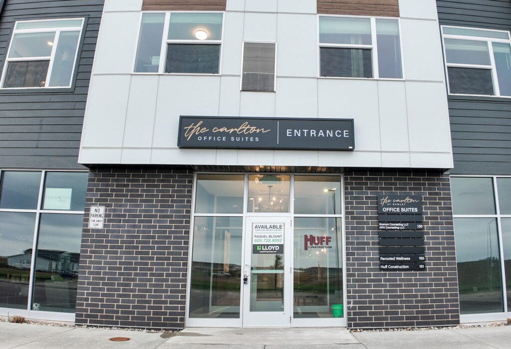 The Carlton | Suite 131