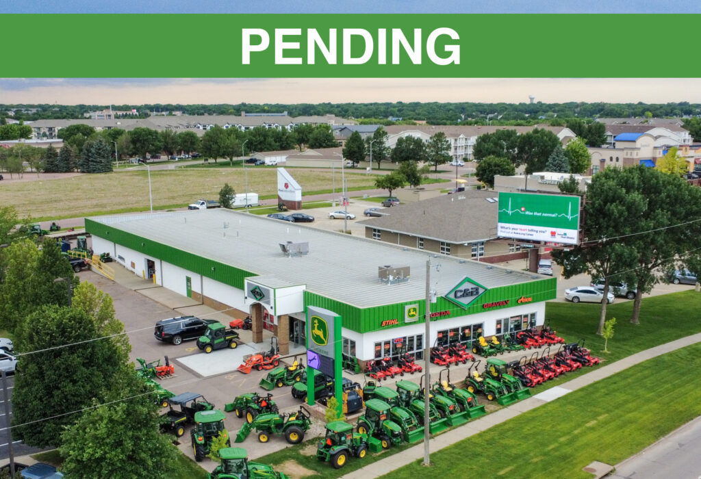 Grand Circle Flex/Retail Building