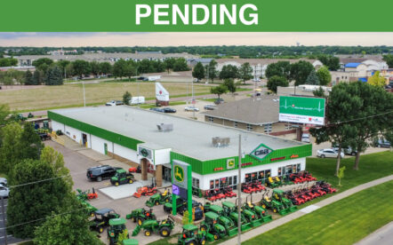 Grand Circle Flex/Retail Building
