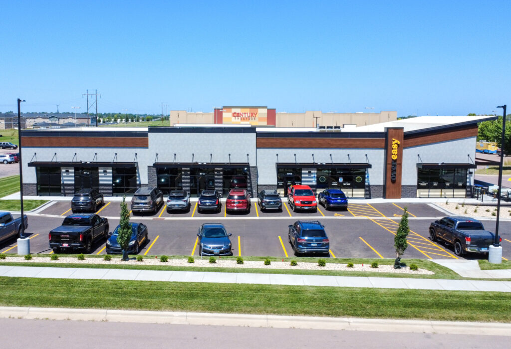 National Breakfast-Anchored Strip | Dawley Farm Village