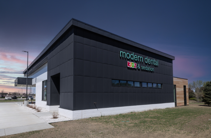 Modern Dental Exterior w Sign