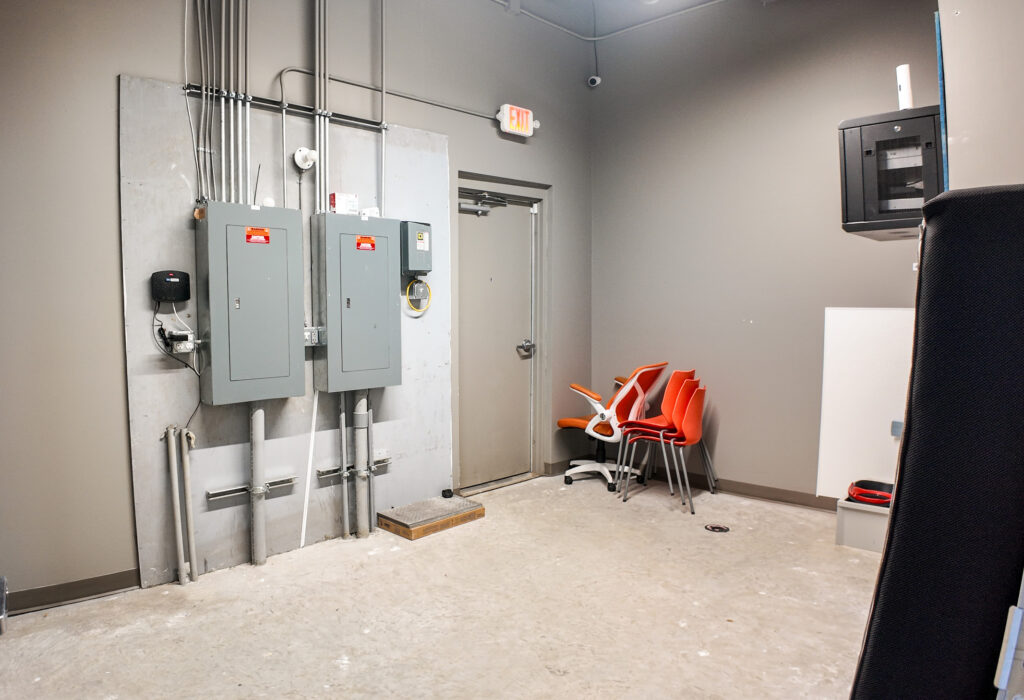 Storage and electrical area within Empire Place Suite 4125