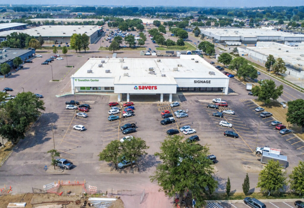 41st and Shirley retail space exterior with shared parking