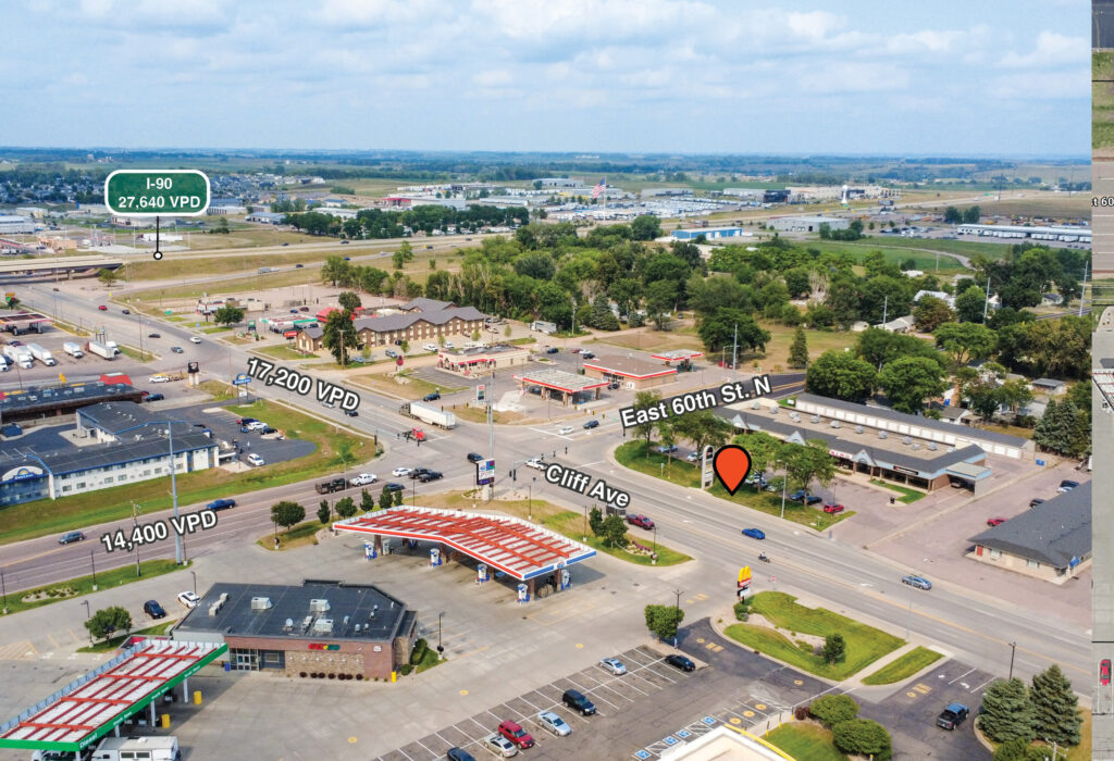North Cliff Plaza & Storage Units | Redevelopment Investment