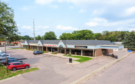 North Cliff Plaza & Storage Units | Redevelopment Investment