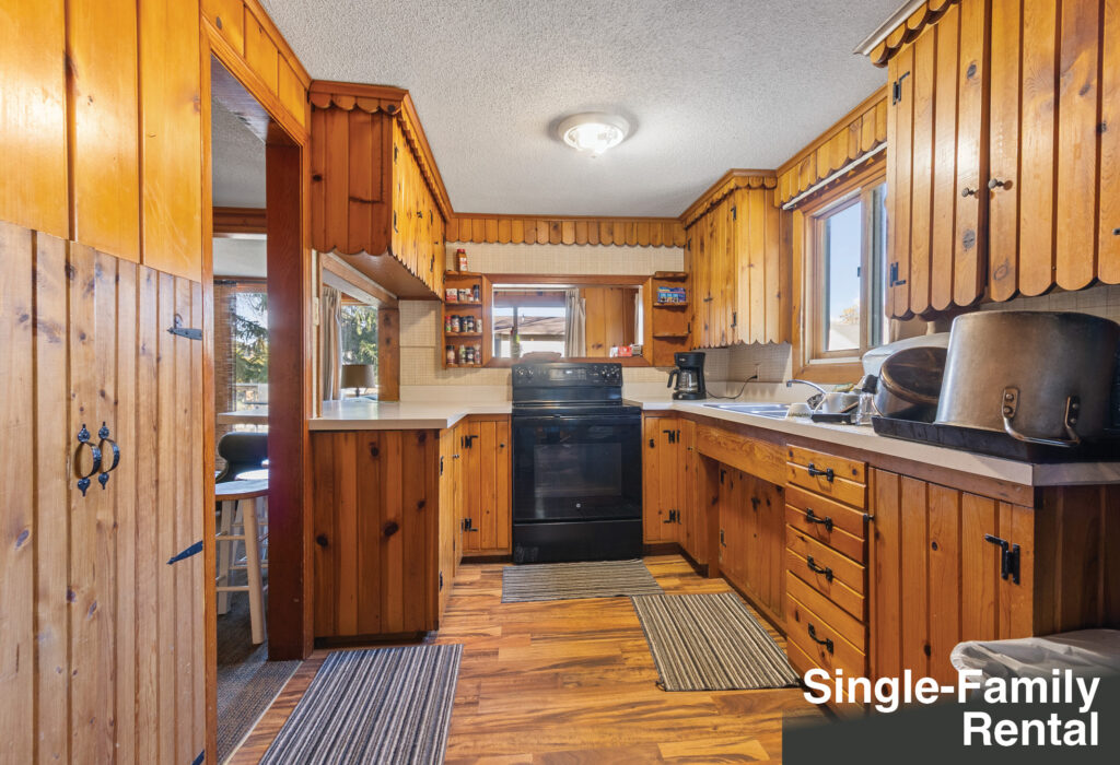 Pickerel Lake Lodge