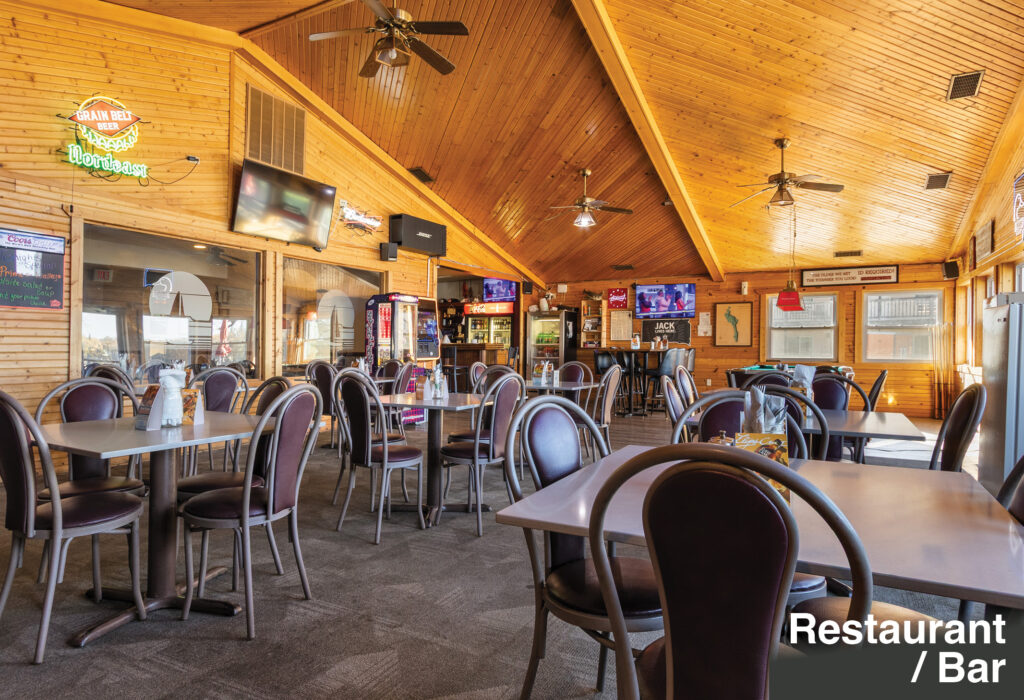 Pickerel Lake Lodge